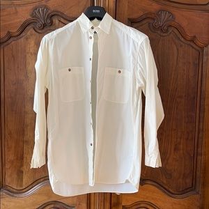 Women’s Button-down Shirt